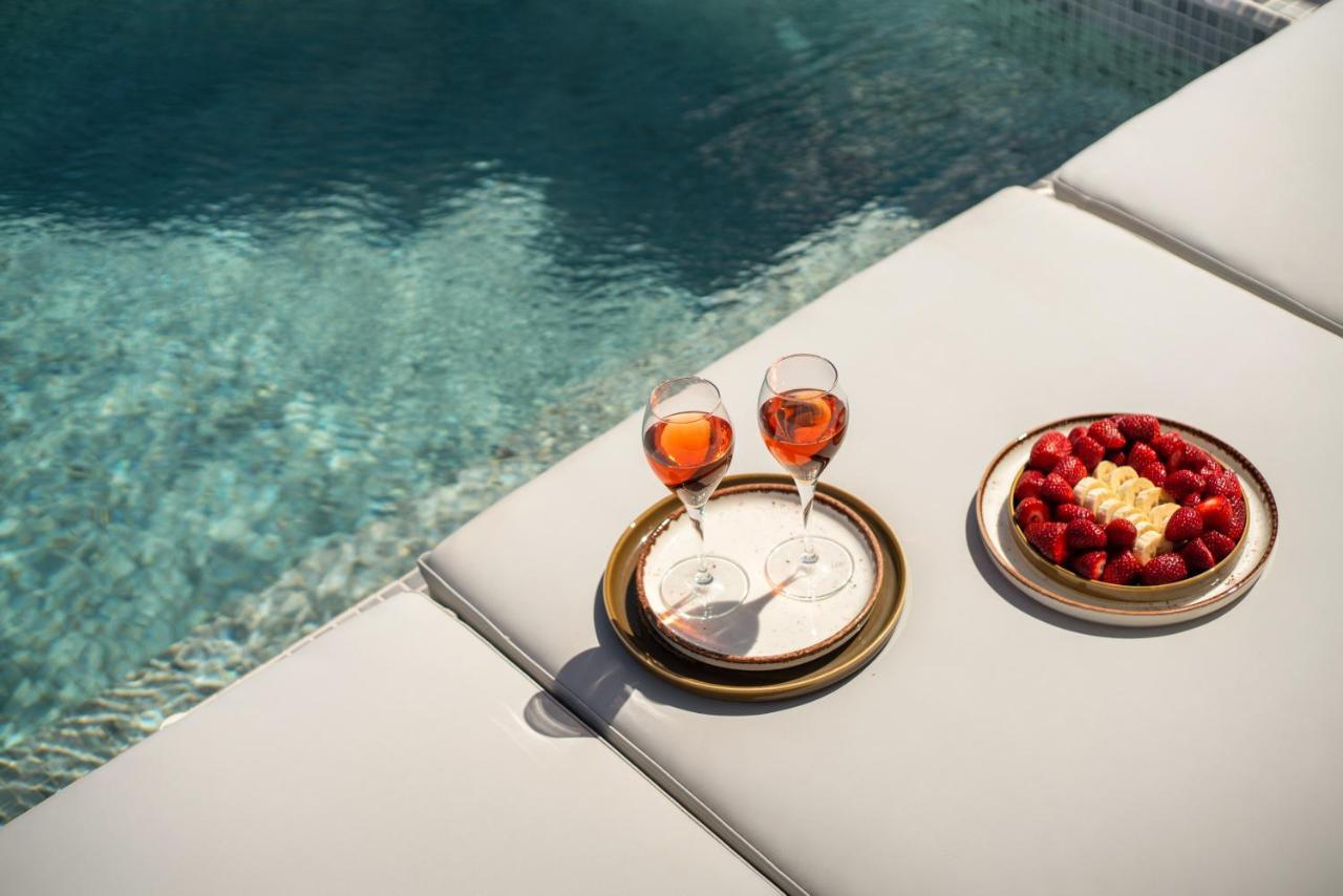 Milestone Villas 메갈로호리 외부 사진